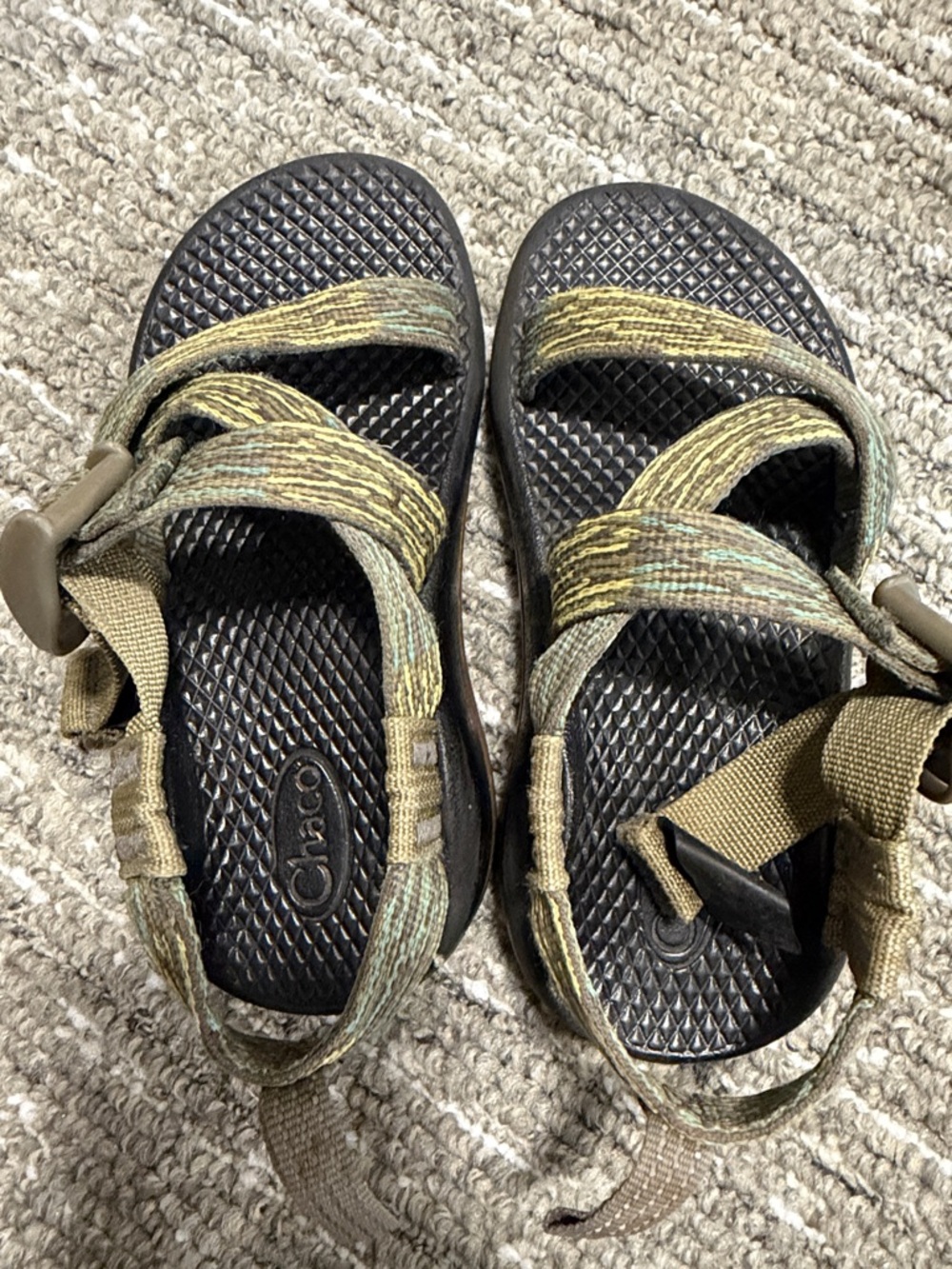 Chaco Kids Strappy Sandals in Olive Green and Black